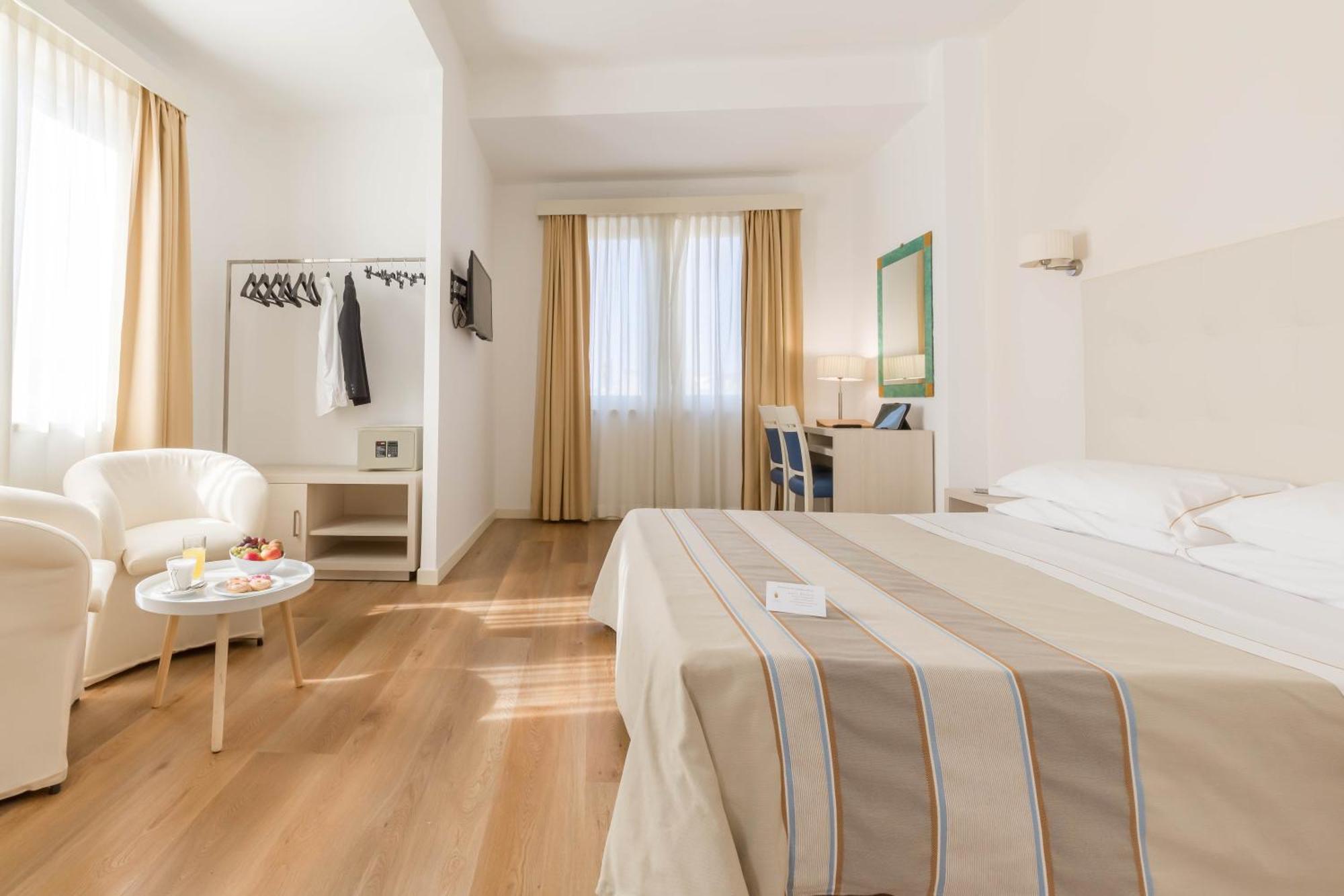 Hotel Catalunya Alghero Zewnętrze zdjęcie